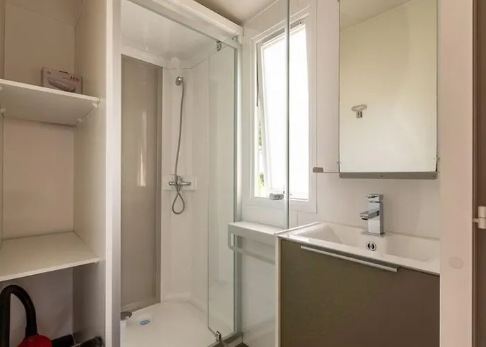 Kemp Mobil Confortable Avec Terrasse A - Api-1-52-478 *